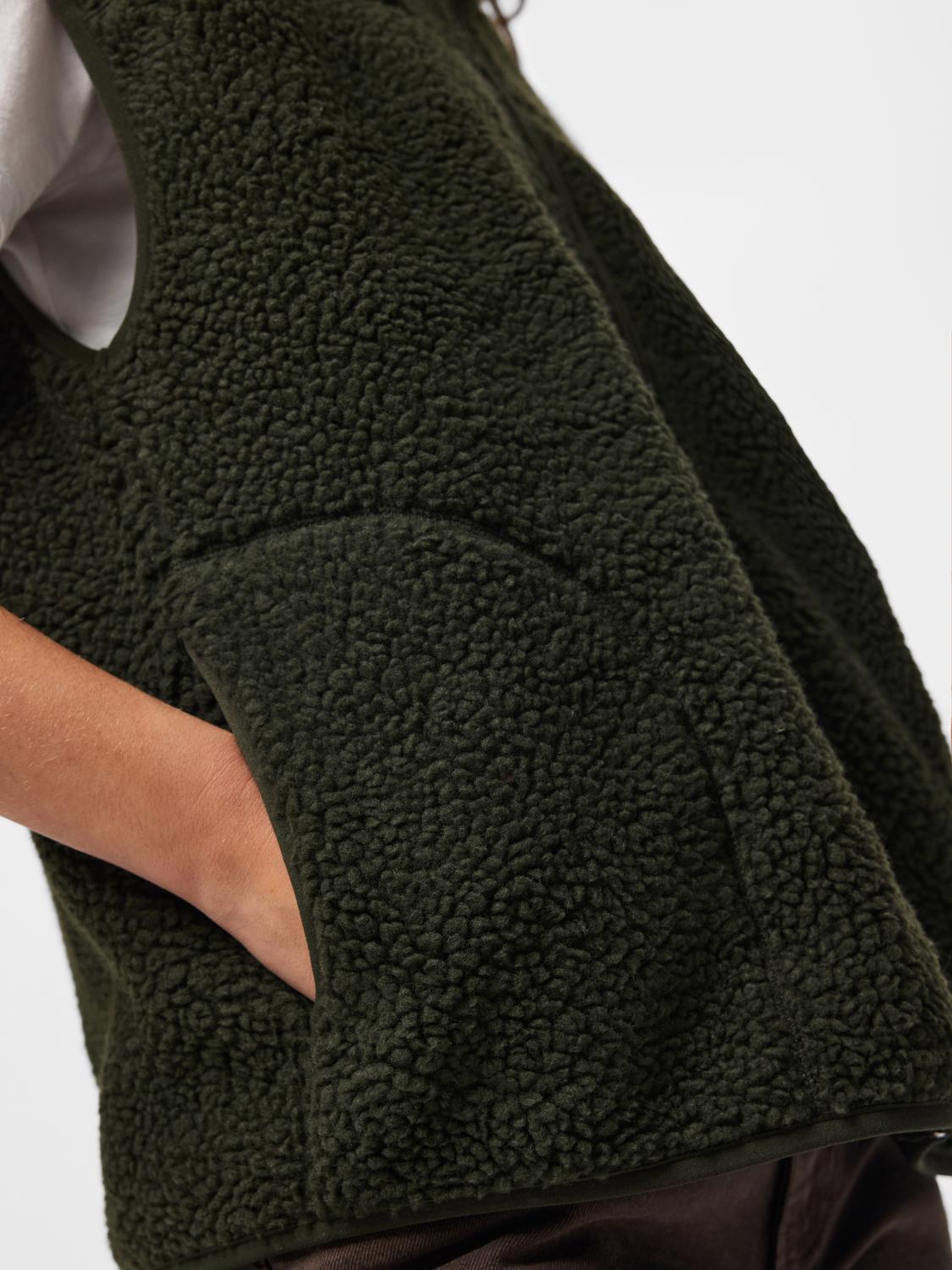 model_shot-detail